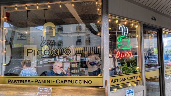 Caffe Piccolo by null