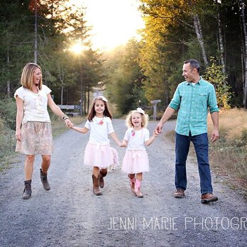 Jenni Marie Photography - Family Portraits - Event Photography Near Me - Camas, Washington Jenni Marie Photography - Family Portraits - Event Photography Near Me - Camas, Washington