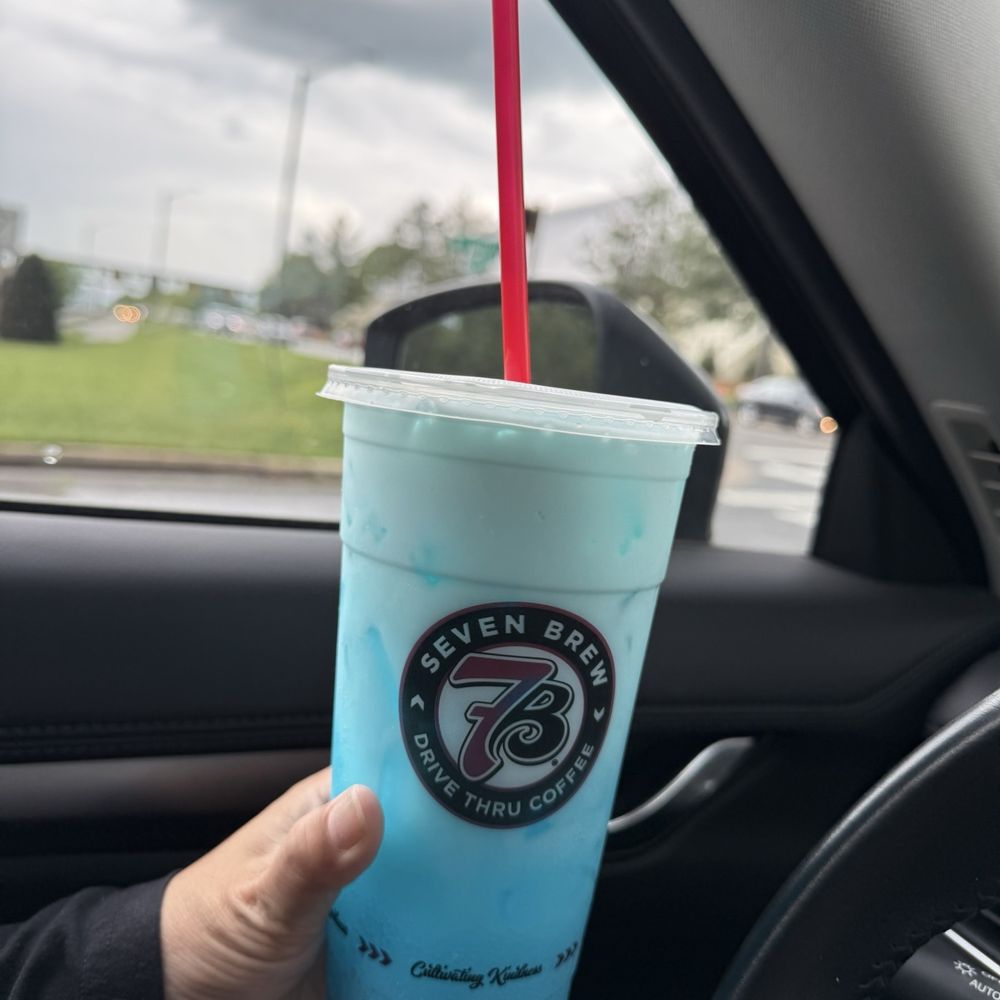 7 Brew Coffee - Ocean Breeze Fizz with cream - Coffee & Tea Near Me - Johnson City, Tennessee 7 Brew Coffee - Ocean Breeze Fizz with cream - Coffee & Tea Near Me - Johnson City, Tennessee