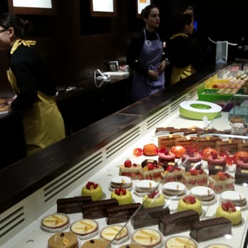 Pierre Hermé - Chocolatiers & Shops Near Me - Paris, 75 Pierre Hermé - Chocolatiers & Shops Near Me - Paris, 75