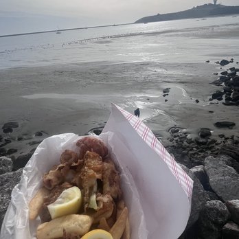 Barbara's Fishtrap - Fishtrap tempura which includes the calamari, scallops, and shrimp. Soo good - Seafood Near Me - Half Moon Bay, California Barbara's Fishtrap - Fishtrap tempura which includes the calamari, scallops, and shrimp. Soo good - Seafood Near Me - Half Moon Bay, California