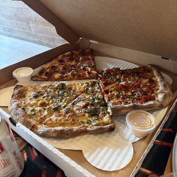 Wowee Zowee - Left to Right: 41st Combo, Casa Que Pasa (Veg), & Hot stuffs - Pizza Near Me - Tustin, California