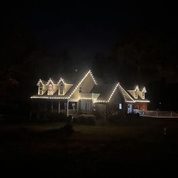 R&E Home Services - Window Washing Near Me - Beltsville, Maryland R&E Home Services - Window Washing Near Me - Beltsville, Maryland