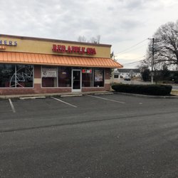 Red Apple Spa - Front of store