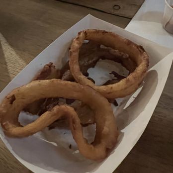 Cock Robin - This is the order less one onion ring. Next pic is what is under these two onion rings for 5.99. And they forgot the sauce. - Salad Near Me - Sebastopol, California