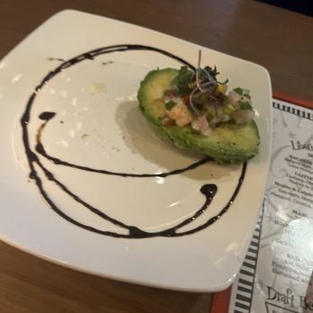 Eclipse di Luna - Alpharetta - Aguacate con Camarones - Wine Bars Near Me - Alpharetta, Georgia
