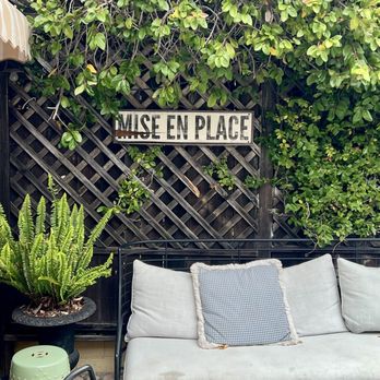 Petit Soleil - Lovely courtyard - Hotels Near Me - San Luis Obispo, California