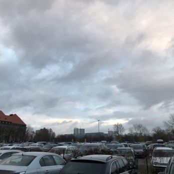 Parkplatz P3 PArking - Parking Near Me - Dresden, SN