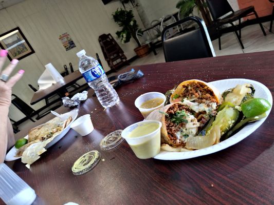 Tacos El Primo by null