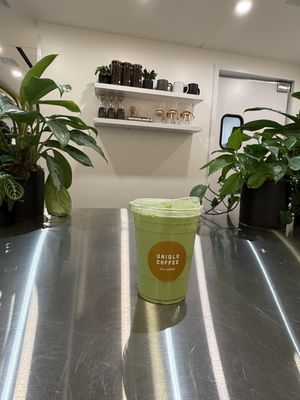 UNIQLO COFFEE 5th Avenue by null