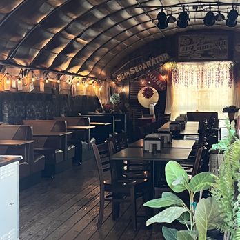 Edge General Store - Restaurant - Burgers Near Me - Hearne, Texas Edge General Store - Restaurant - Burgers Near Me - Hearne, Texas