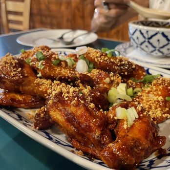 Pad Thai Restaurant - Korean wings - Thai Near Me - Banff, Alberta