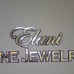Jewelry store with full service