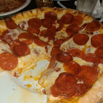 Romano Cucina - Really good pepperoni pizza - Italian Near Me - Sunset Beach, California