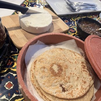 La Poblana Restaurant - Queso fresco and tortillas a Mano - Mexican Near Me - La Puente, California La Poblana Restaurant - Queso fresco and tortillas a Mano - Mexican Near Me - La Puente, California