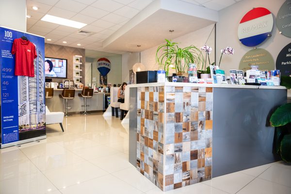 RON PICCOLO - REMAX SELECT GROUP - Updated August 2025 - 13 Photos ...