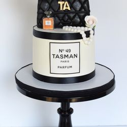 August June Desserts - Designer Themed Birthday Cake