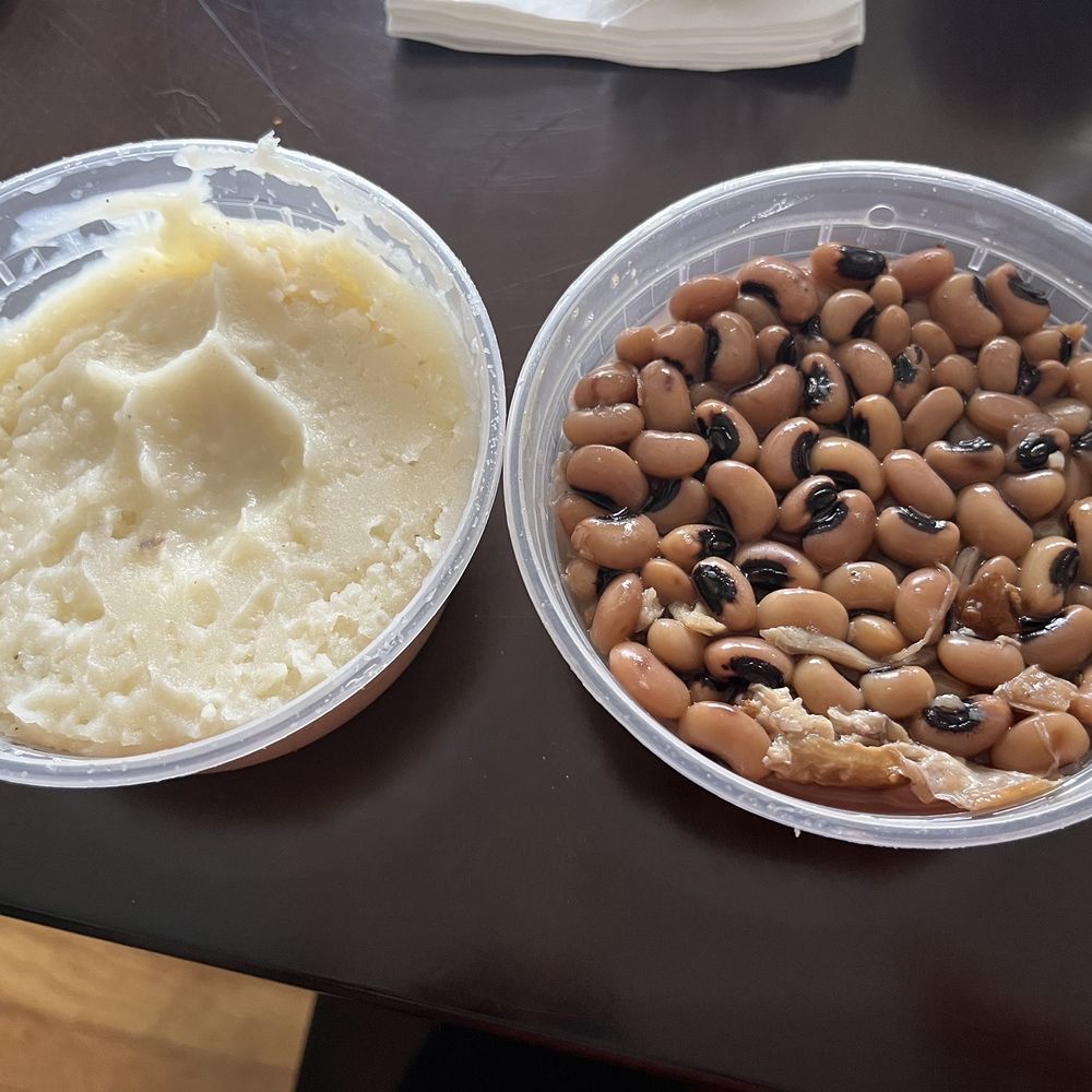 Garlic Mashed Potatoes Side and Blacked Eyes Peas With Smoked Turkey Side Garlic Mashed Potatoes Side and Blacked Eyes Peas With Smoked Turkey Side