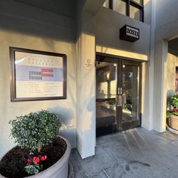 California Rehabilitation and Sports Therapy - Castro Valley - Entrance closest to rehab