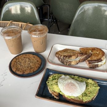 Holsem Coffee - Banana Bread Cold Brew - Coffee & Tea Near Me - San Diego, California