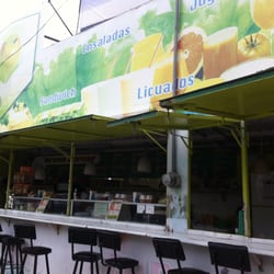Green Corner - Fachada al pasar por la glorieta