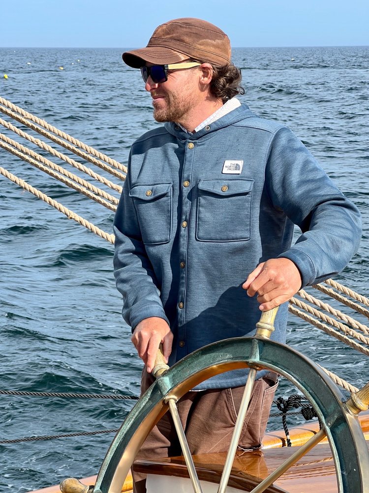 Schooner Ladona Logo