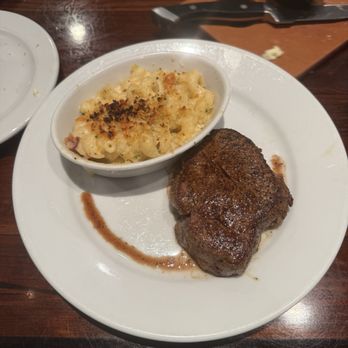LongHorn Steakhouse - Flo's Filet - Steakhouses Near Me - Hollywood, Florida LongHorn Steakhouse - Flo's Filet - Steakhouses Near Me - Hollywood, Florida