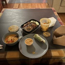 Red Curry with tofu, Duck& Rice, Salad Roll (2 Rolls), Thai iced tea