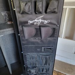 JR's Lock & Safe - Safe