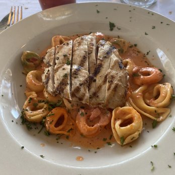 Villa Gallace - Tortellini special with vodka sauce and chicken - Italian Near Me - Indian Rocks Beach, Florida