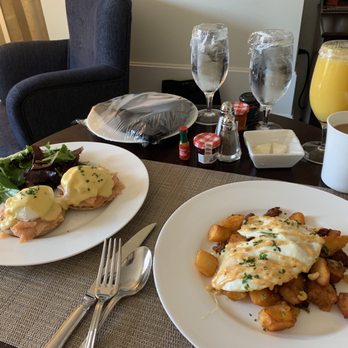 el PRADO Hotel - Room service breakfast - divine - Hotels Near Me - Palo Alto, California el PRADO Hotel - Room service breakfast - divine - Hotels Near Me - Palo Alto, California