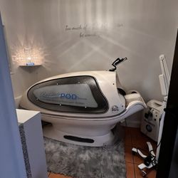Serene Wellness And Skincare - The pod.. so cool!