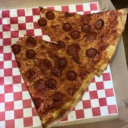 Burnt hard Pizza Yuck Burnt hard Pizza Yuck