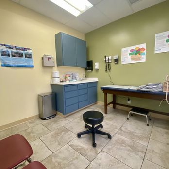 Santiago Pediatrics - Patient's room - Pediatricians Near Me - Lake Forest, California Santiago Pediatrics - Patient's room - Pediatricians Near Me - Lake Forest, California