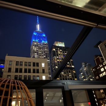 Glass Ceiling Rooftop - Lounges Near Me - New York, New York Glass Ceiling Rooftop - Lounges Near Me - New York, New York