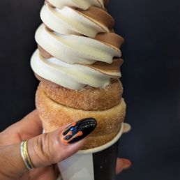 Swirl ice cream with peanut butter inside