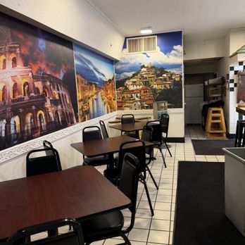 Nicky G's - beautiful scenery and nice bathroom if needed - Pizza Near Me - Pompton Lakes, New Jersey