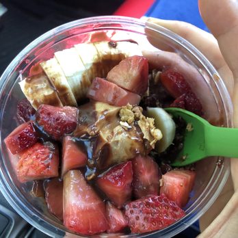 Senberry Bowls - Nutella makes it look messy but the fruit was super fresh - Acai Bowls Near Me - Fairfax, Virginia Senberry Bowls - Nutella makes it look messy but the fruit was super fresh - Acai Bowls Near Me - Fairfax, Virginia