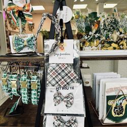 The Cakehound - Seasonal accessories!
