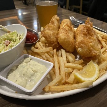 High Tide Steelyard - Absolutely over the top very DELICIOUS beer battered "Fish and chips" (fries) with slaw - Seafood Near Me - Chandler, Arizona