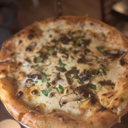Tony & Luigi’s - Mushroom pizza