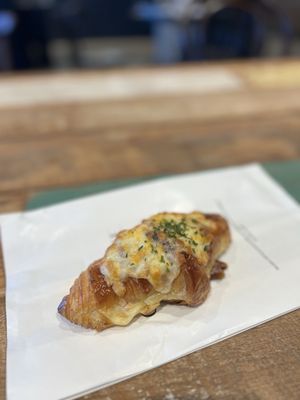 Croissante by null