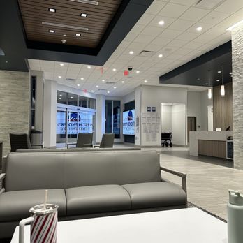 Henderson West Hospital - Main entrance and admitting reception area. - Hospitals Near Me - Henderson, Nevada Henderson West Hospital - Main entrance and admitting reception area. - Hospitals Near Me - Henderson, Nevada