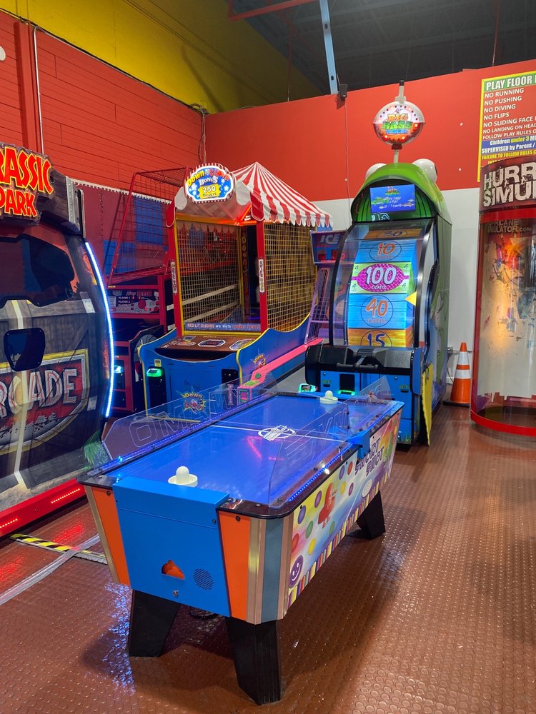 BUMPER JUMPERS INDOOR PLAYGROUND Updated August 2024 82 Photos & 18