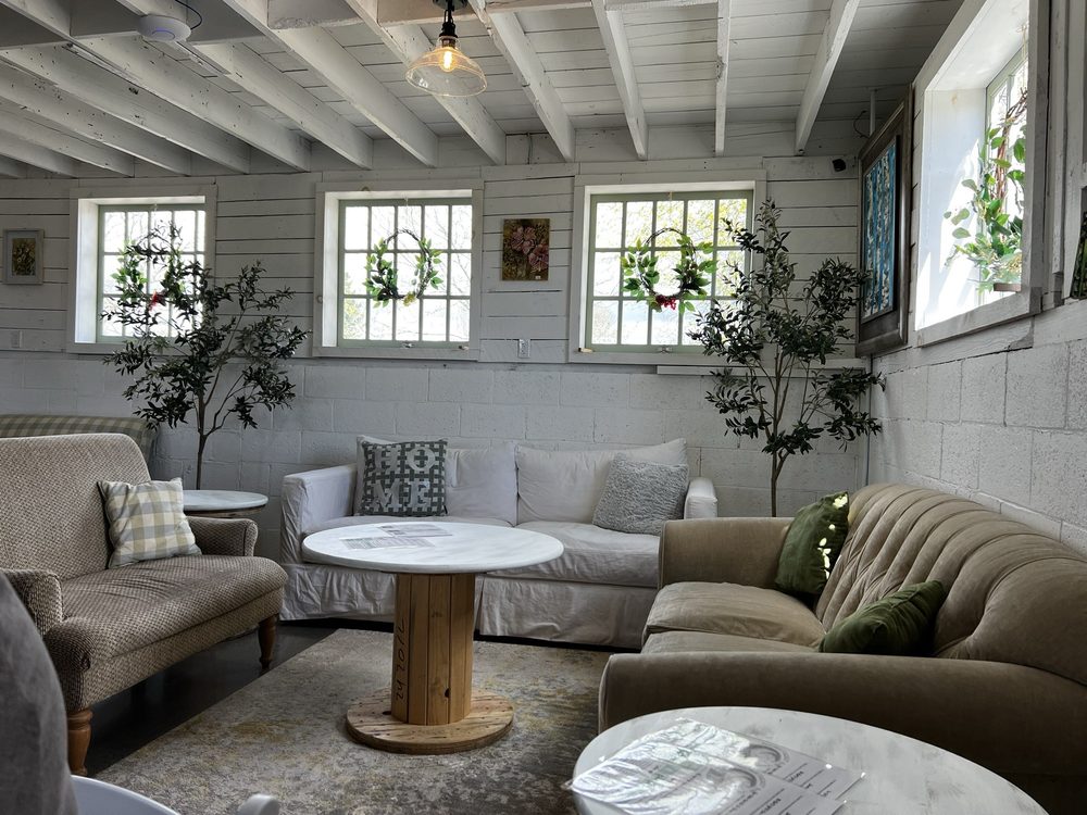 Nasketucket Bay Vineyard - vineyard in Fairhaven, MA