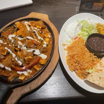 Mama Tigre - Mexican Near Me - Oakton, Virginia Mama Tigre - Mexican Near Me - Oakton, Virginia