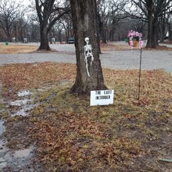 People at ARROWHEAD RV PARK have a sense of humor!!