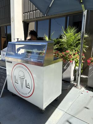 La La Ice Cream by null