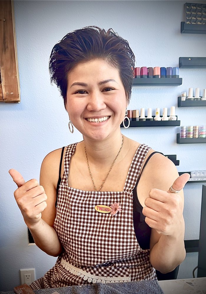 Nails With Hannah  Logo