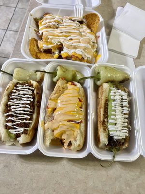 Hot Dogs La Yaquesita by null